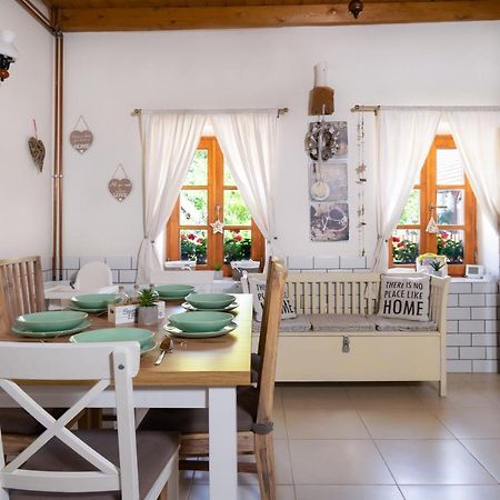 Hepehuta Haziko Apartment Haromhuta Ngoại thất bức ảnh